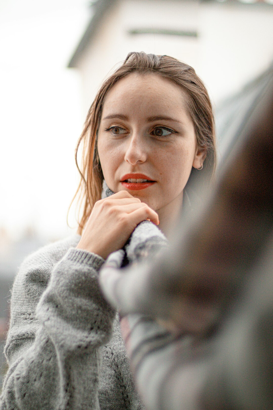 person making eye contact in conversation