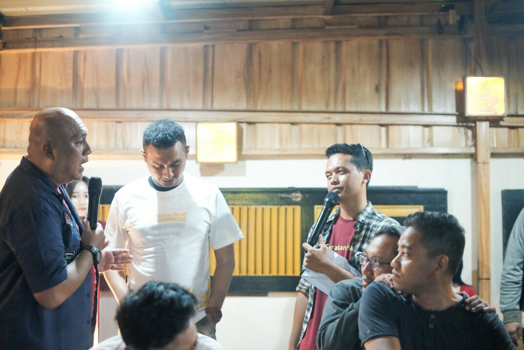 group practicing public speaking